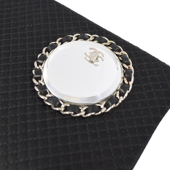 Chanel Black satin chain handbag - Picture 4 of 5